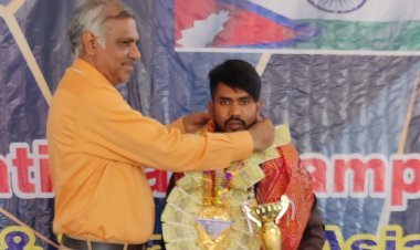 पावर लिफ्टर नवीन आरू अंतरराष्ट्रीय पब्लिक की प्रतियोगिता में शानदार प्रदर्शन से जीता स्वर्ण पदक