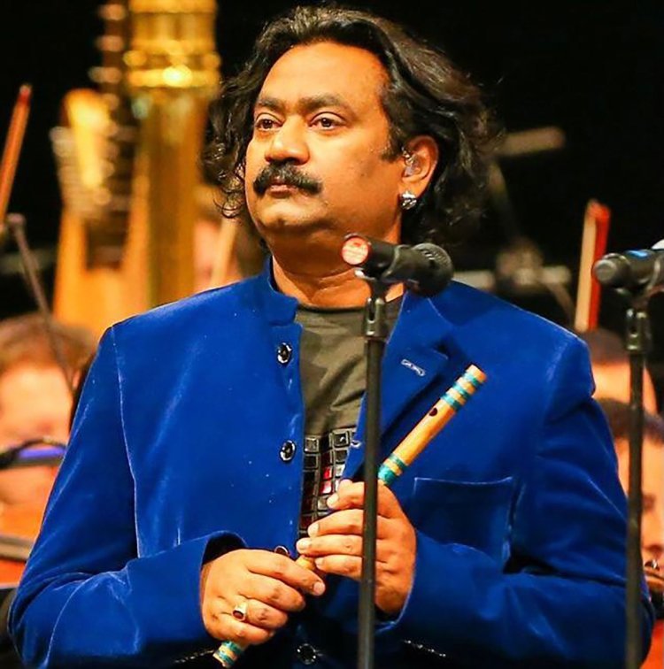 बॉलीवुड के विख्यात बांसुरी वादक नवीन कुमार अमेरिकी राष्ट्रपति द्वारा सम्मानित