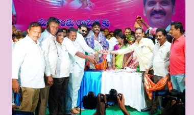 पूर्व महापौर डॉ. बोंथु राम मोहन का जन्मदिन भव्य समारोहों और परोपकारी गतिविधियों के साथ मनाया गया